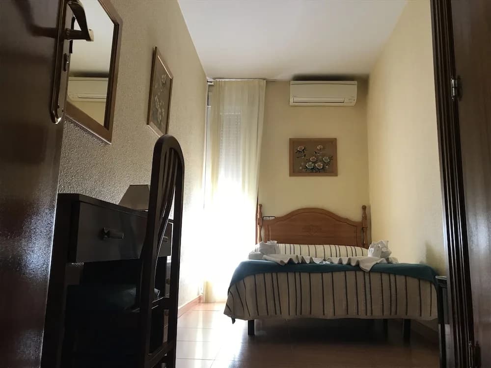 Hostal Internacional - photo 4