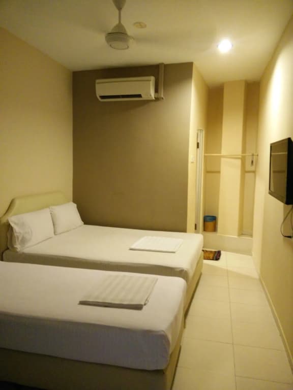 Kota Lodge Hotel - photo 5