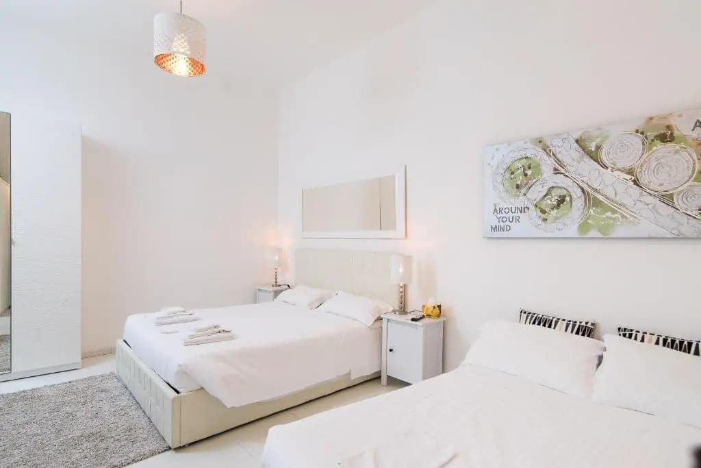 White Ostilia Apartments - photo 5
