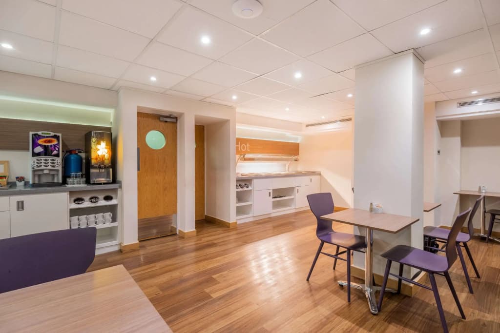 Quality Hotel Hampstead - photo 17