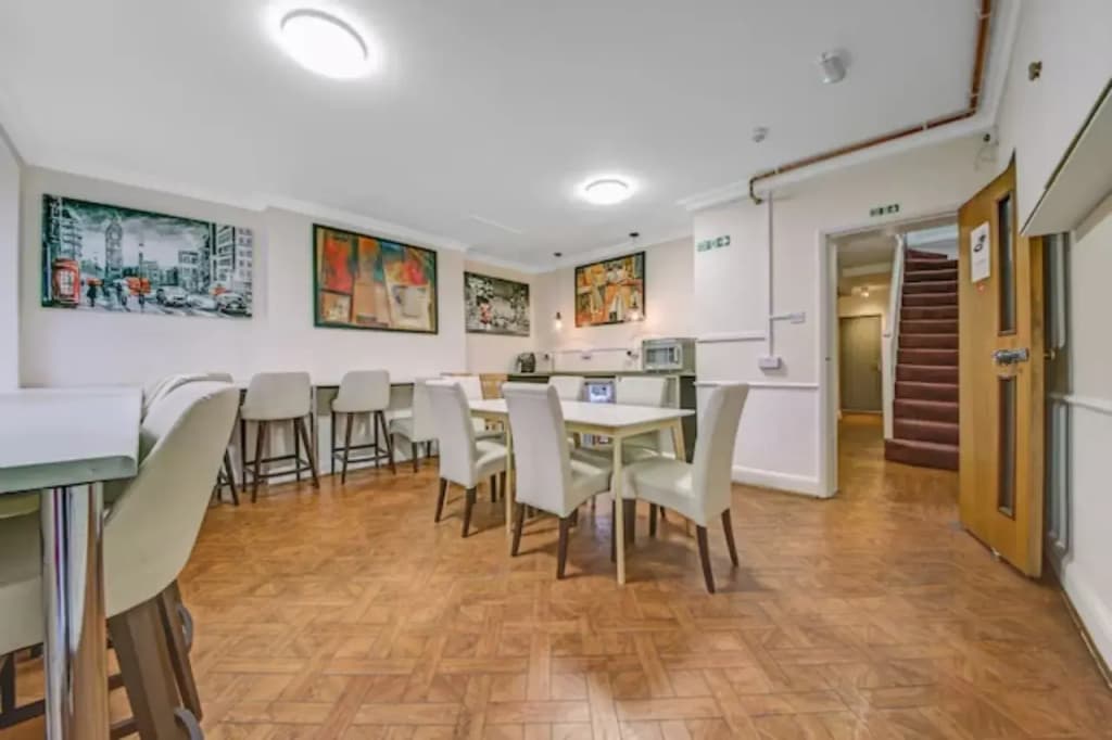 OYO London 24 Sussex - photo 16
