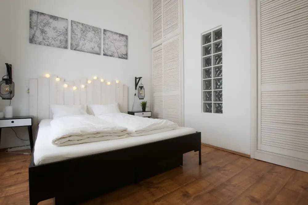 Standard Apartment by Hi5 -Akácfa 62 - photo 8