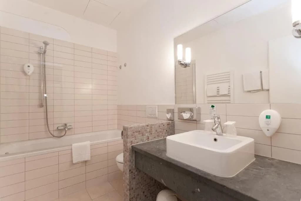 acom Hotel Berlin Kurfürstendamm - photo 8