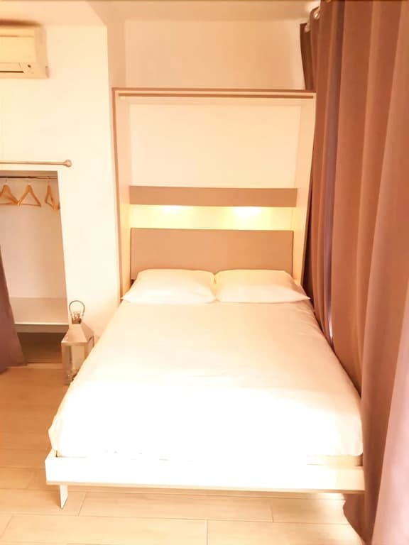 Amazing studio with big terrace, Jacuzzi and Sea View in Fabron in Nice - photo 5