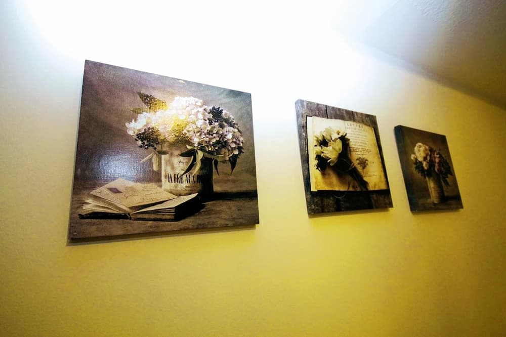 Silver Lining - St Patrick Sq Apartment - photo 10