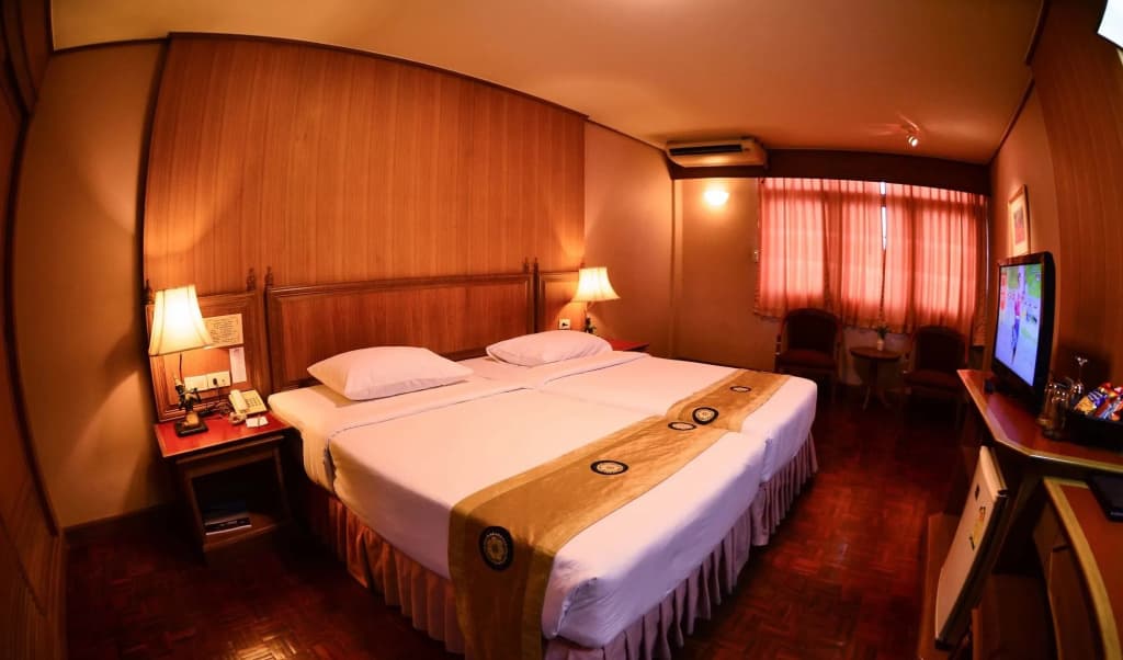 Silom Village Inn - photo 6