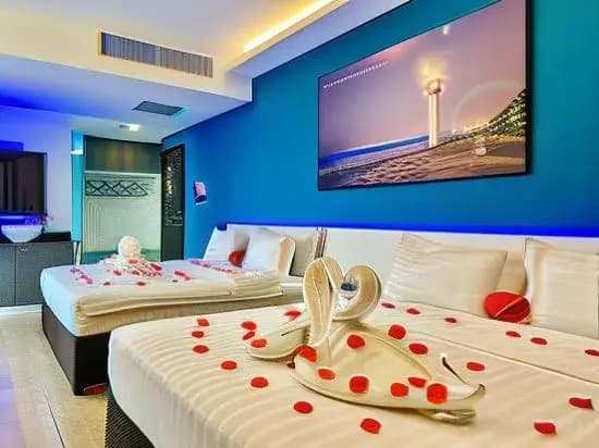 Lighthouse Hotel Semporna - photo 4