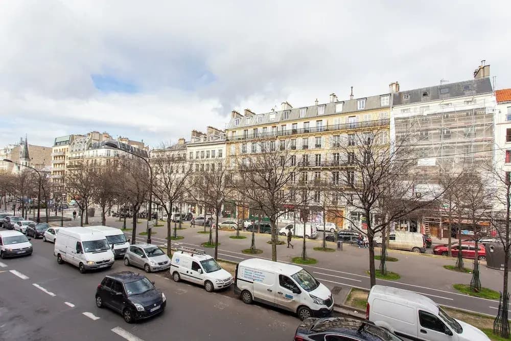 Magnificent Apartment - 3br/ 8P - Europe - photo 1