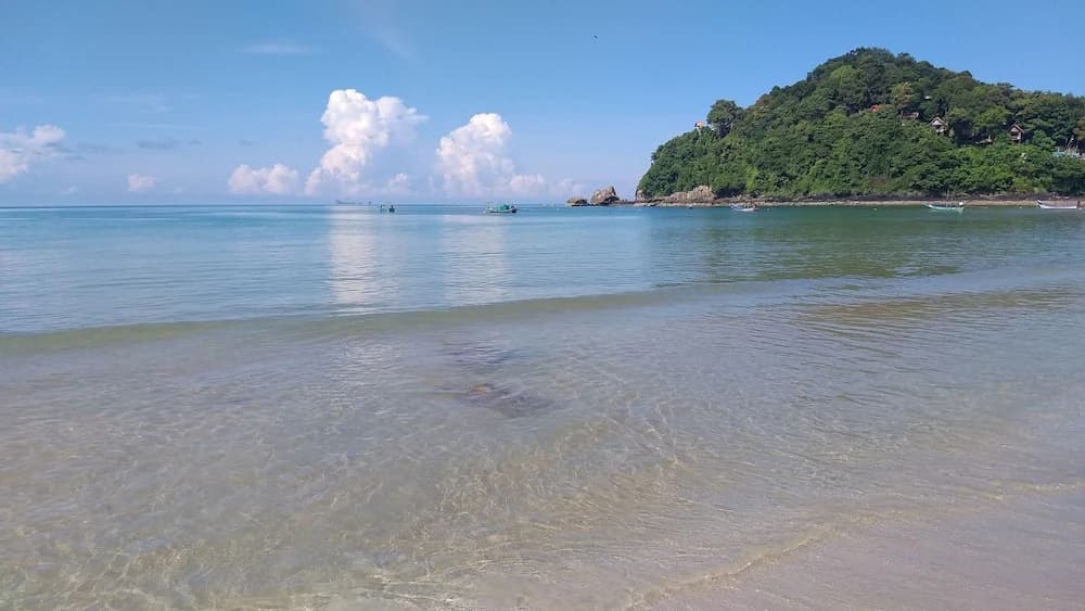 Cashewnut Tree Resort - photo 11