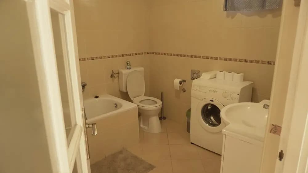 Green Garden Hostel - photo 8