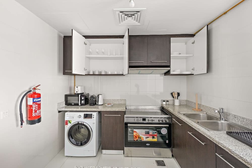 Silkhaus Chic 2BR in Horizon Tower Near Beach - photo 7