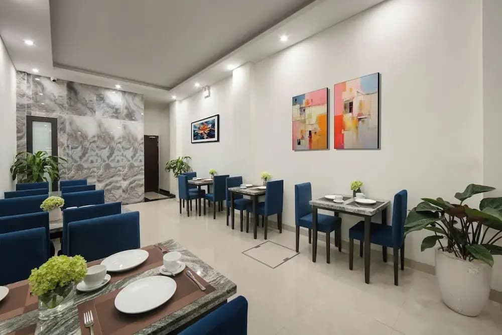 Queen Cafe Hotel - photo 19