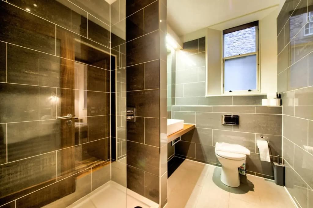 Sumptuous 2BR Apt Next To Edinburgh Castle! - photo 3
