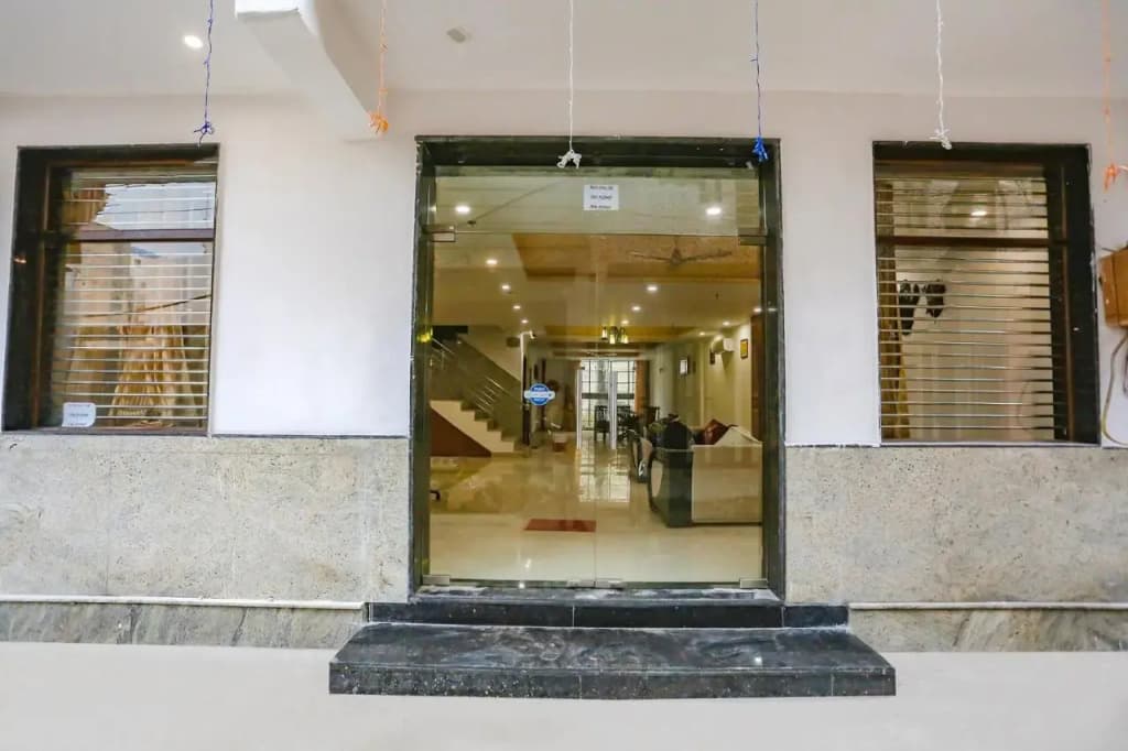 FabHotel Taj Residency - main photo