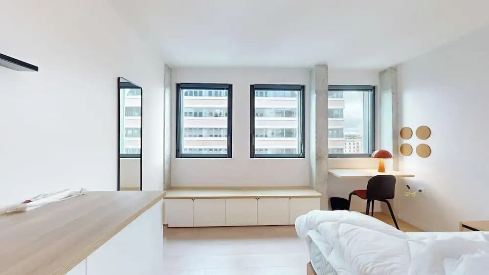 Room 1211 in a Premium Residence- Sport/laundry - photo 2