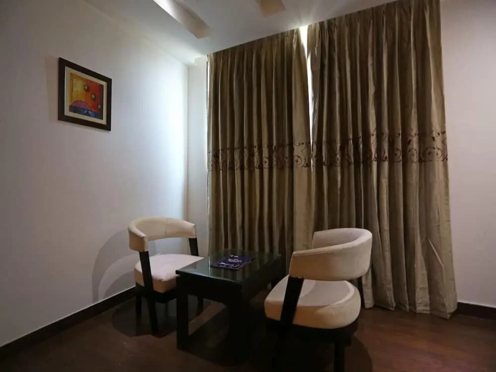 Hotel Billion - main photo