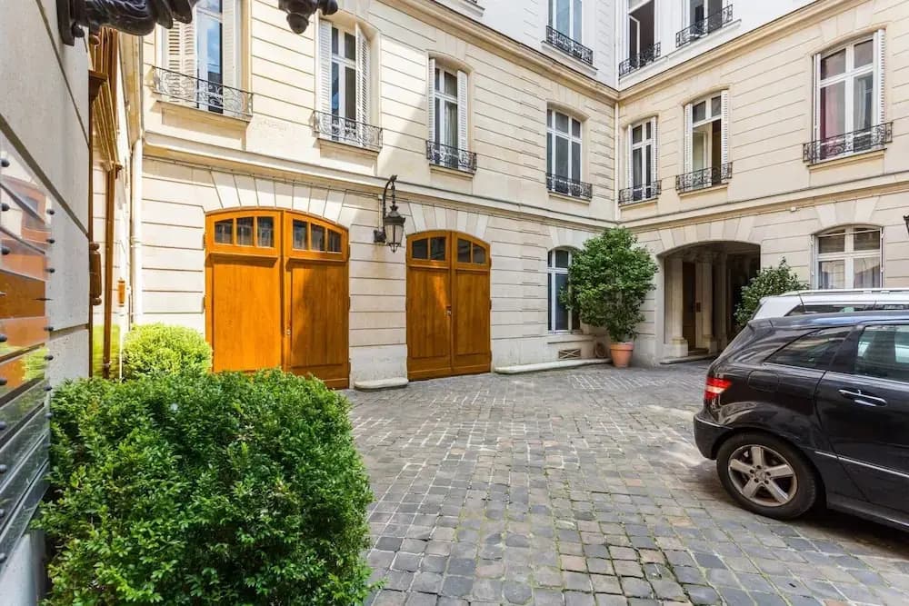 Modern Studio for 4 People - Arc de Triomphe - photo 1