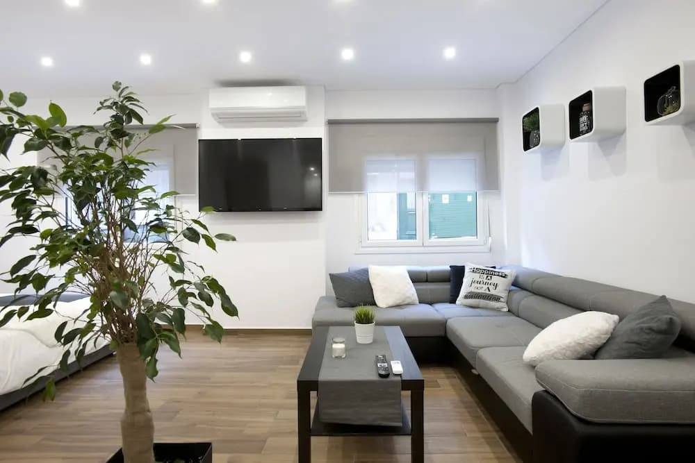 Α Koukaki, Modern Newly Refurbished Apartment - photo 3