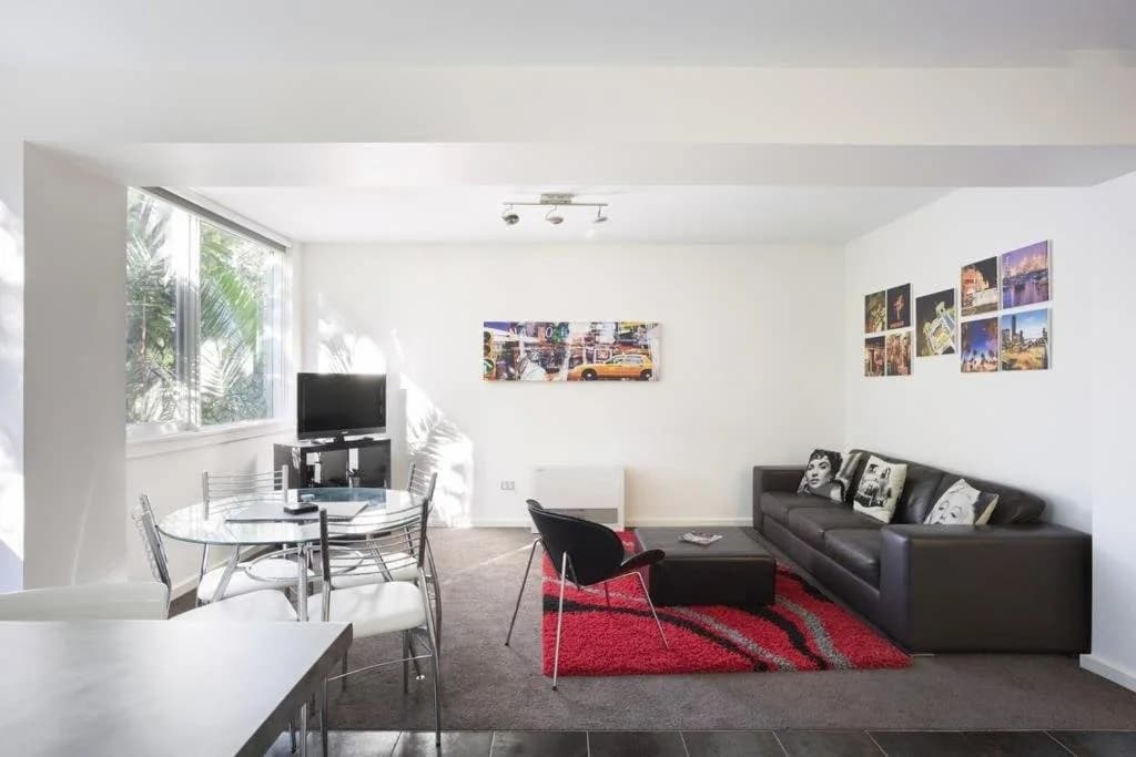 Melbourne Villa - photo 1