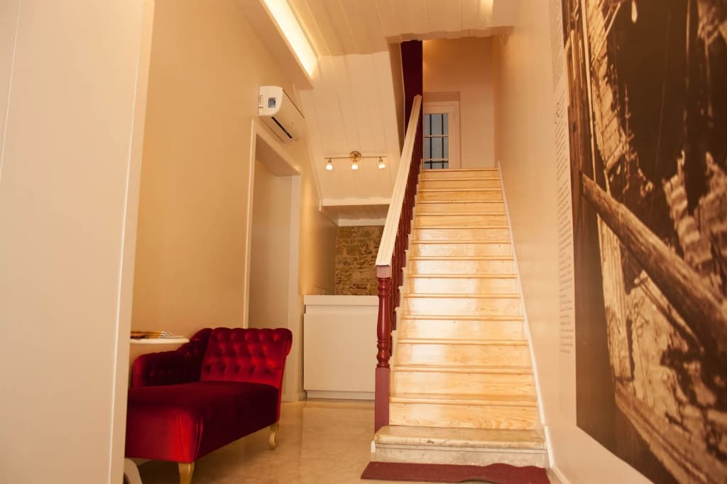Lisbon Arsenal Suites - photo 17