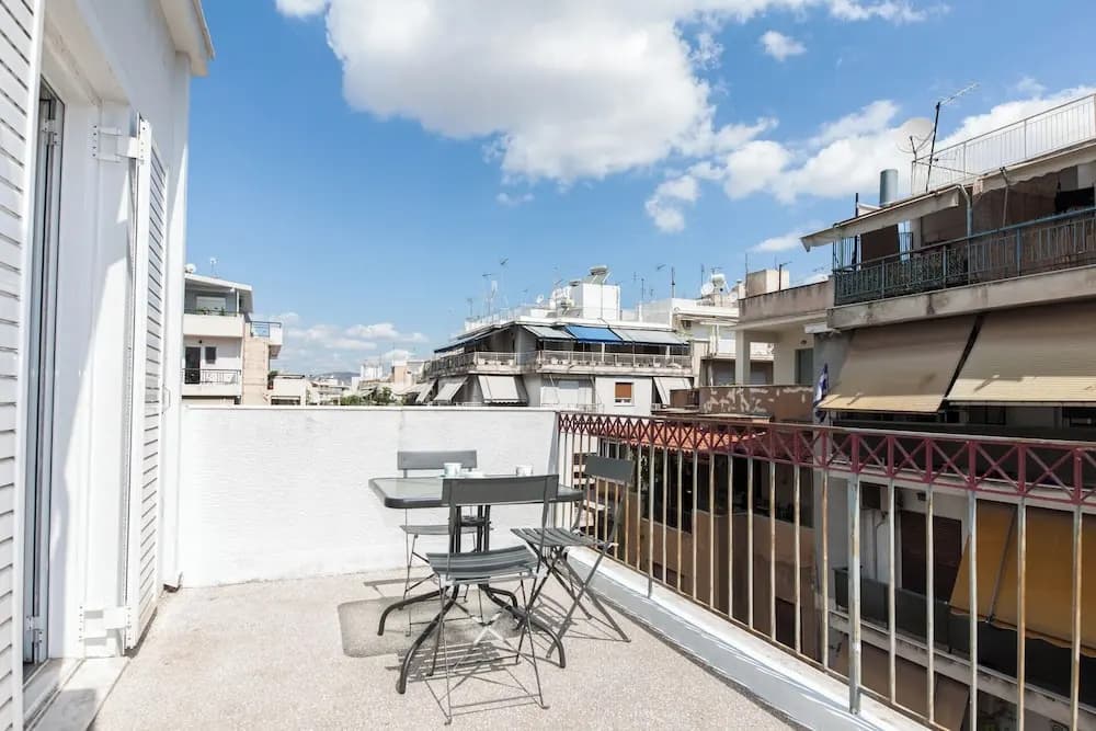 Charming Balcony Escape in Kipseli - photo 11