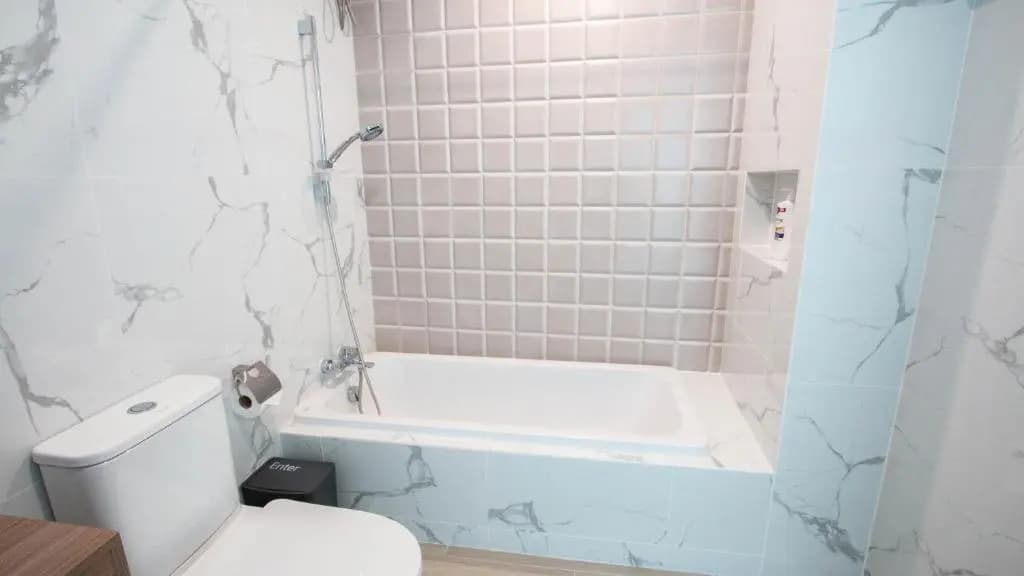 Airee Premier Residence - photo 8