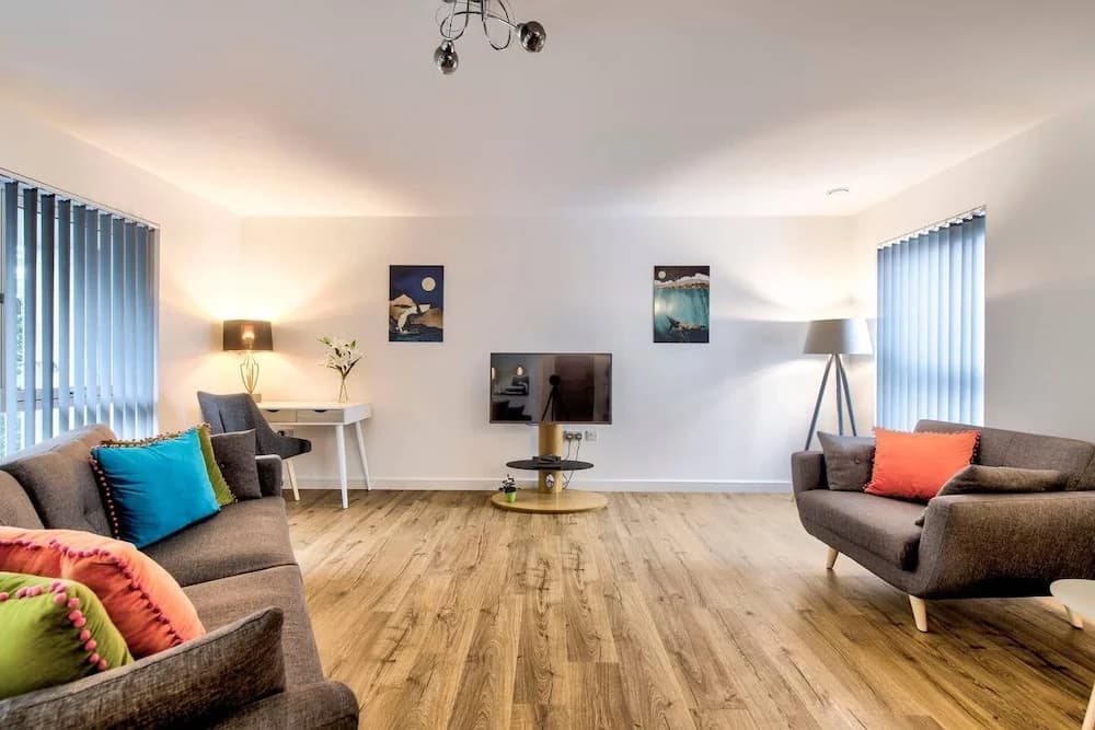 Stylish 2 Bed Apartment, With Easy Access To The City Centre - photo 10