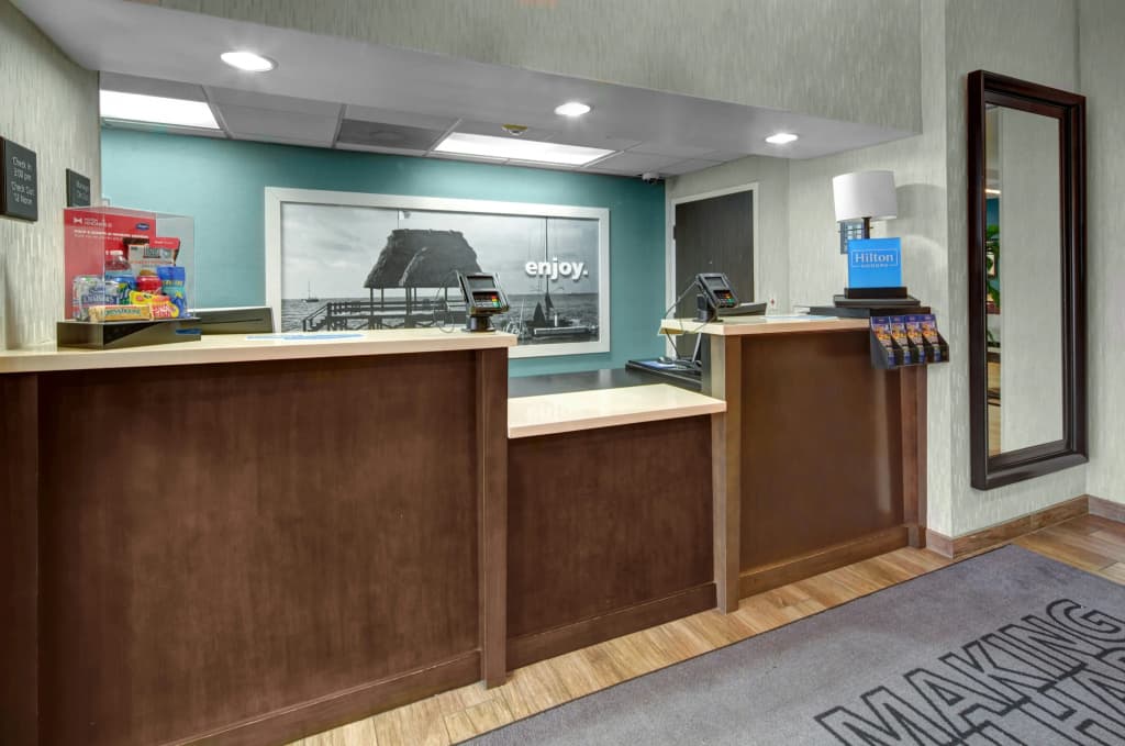 Hampton Inn Miami-Coconut Grove/Coral Gables - photo 34