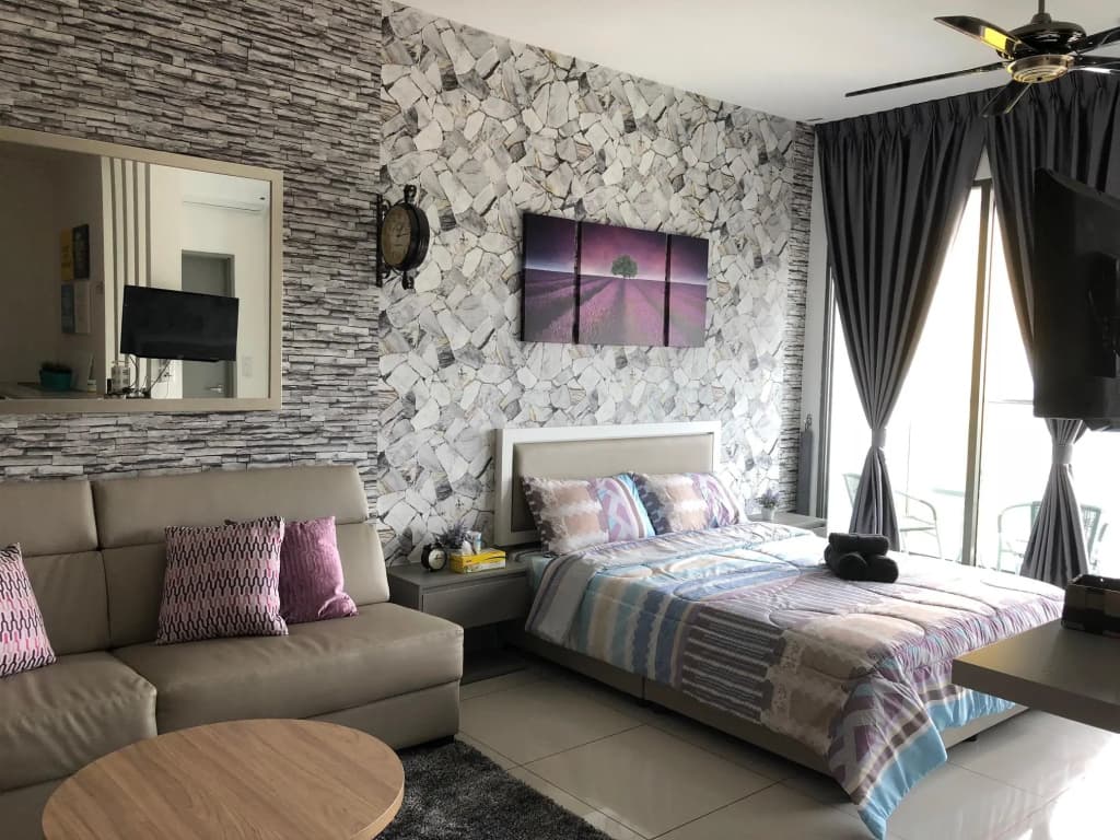 Buff Evo Soho Bangi Sentral with NETFLIX & WiFi - photo 4