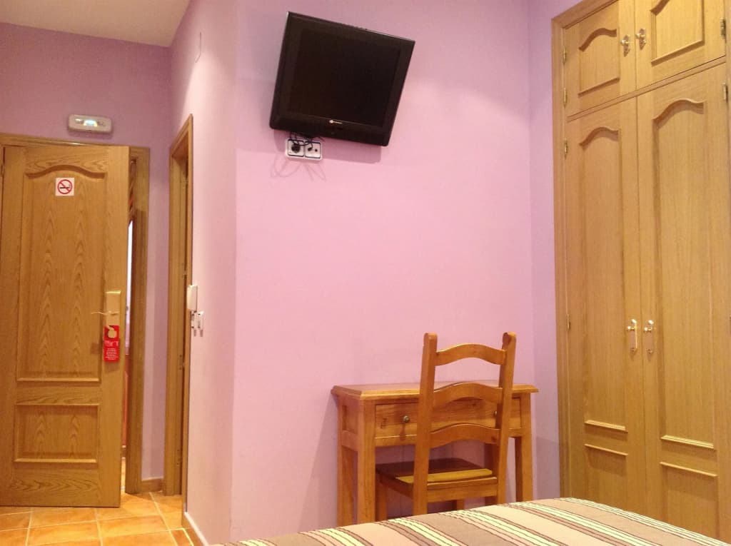 Hostal Las Fuentes - Adults Only - photo 2