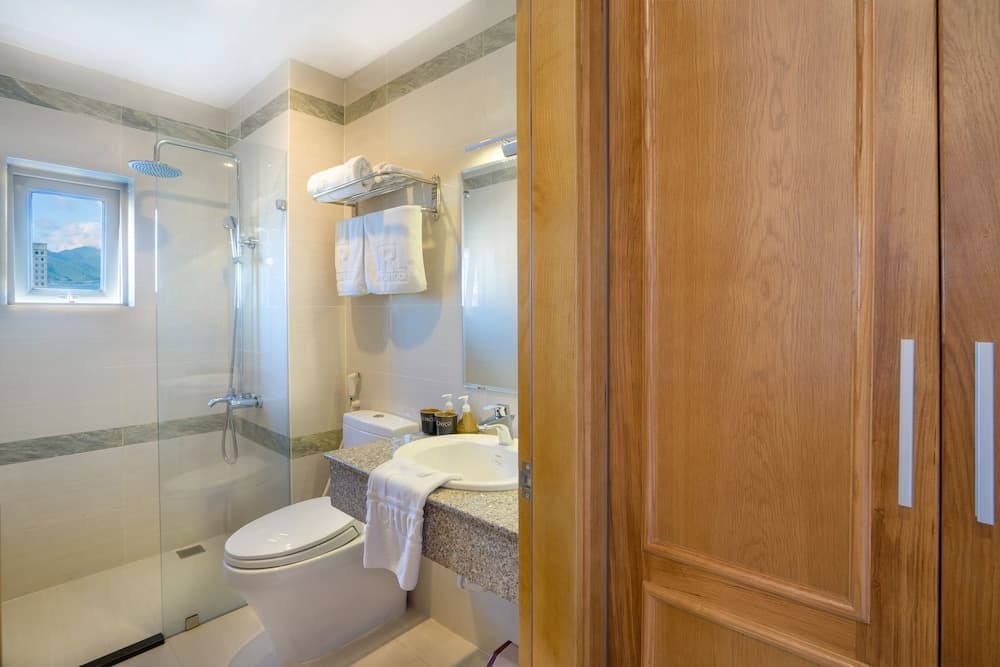 Ronal Hotel - photo 8