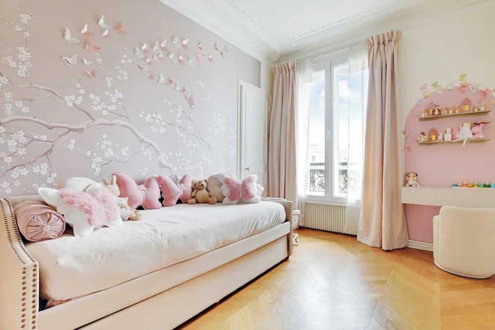 Elegant Apt 2bdr- Arc de Triomphe / Champs-elysees - photo 2