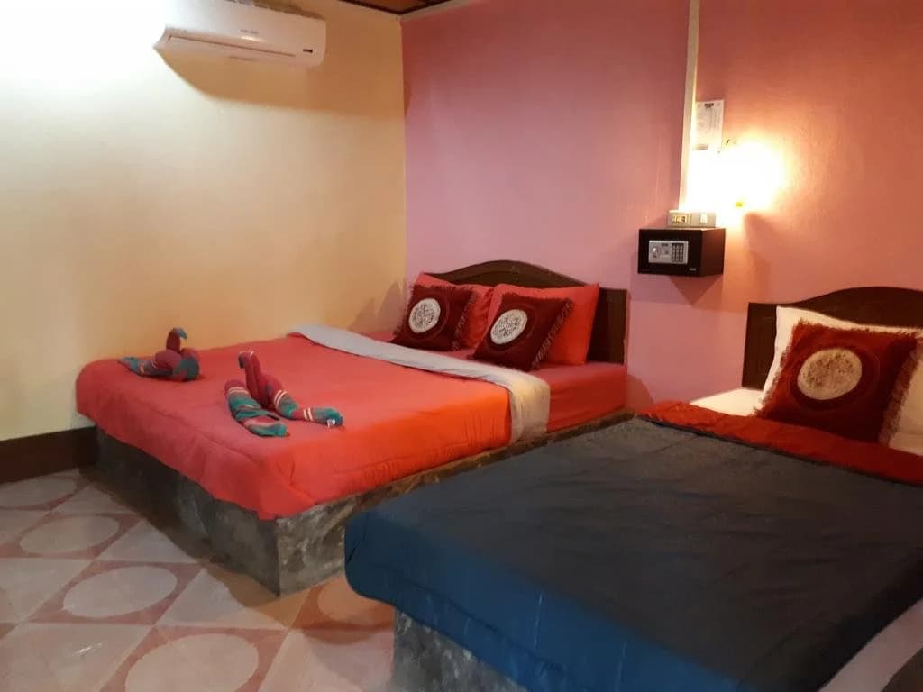 Lanta Sunmoon Bungalow - photo 2