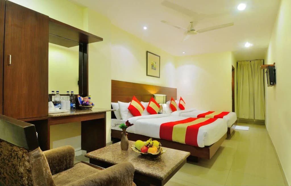 Hotel The Raj - photo 7