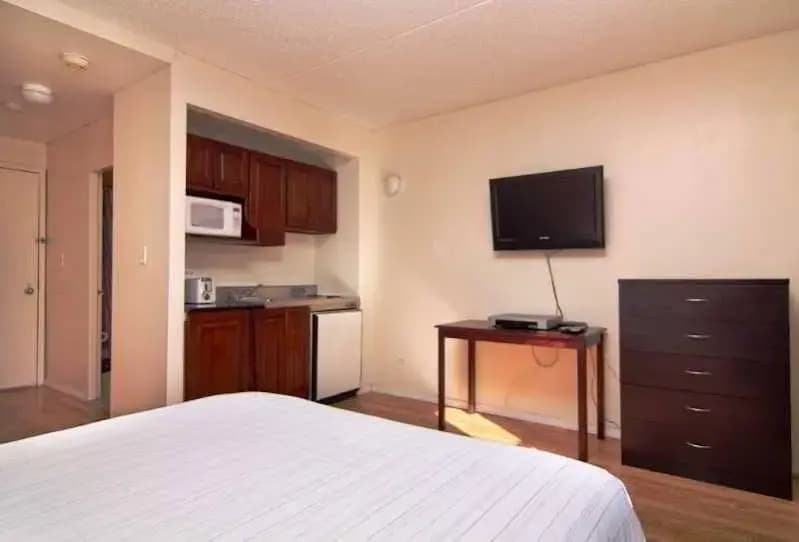 Metro Apartments - photo 7