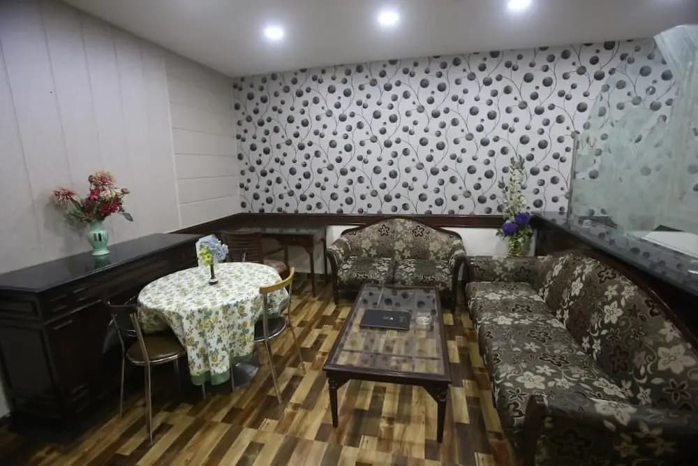 Hotel Amar Inn - photo 8