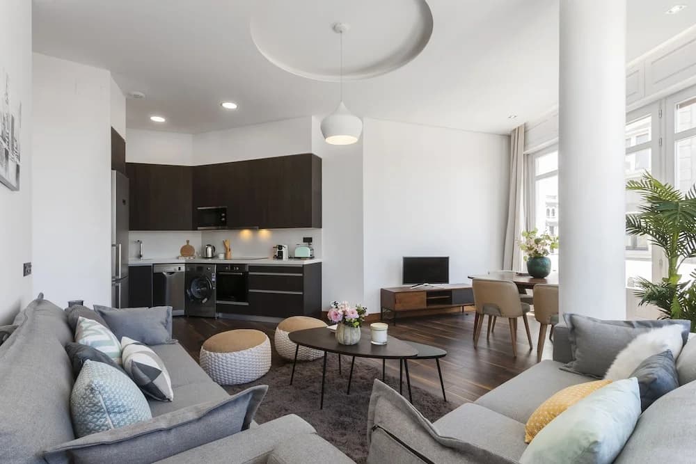 DOBO HOMES GRAN VIA lV APARTMENT - photo 6
