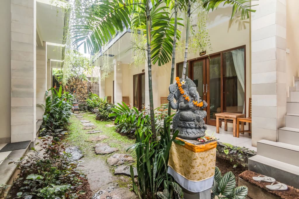ZEN Rooms Ubud Pengosekan 1 - photo 10