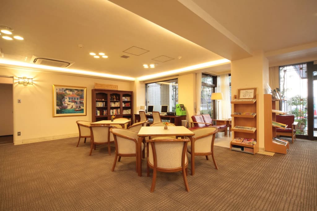 Shin-Osaka Station Hotel - photo 16