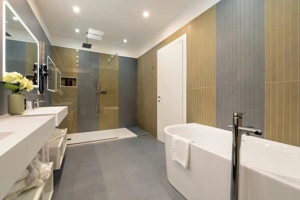 69 Suite Boutique - photo 36