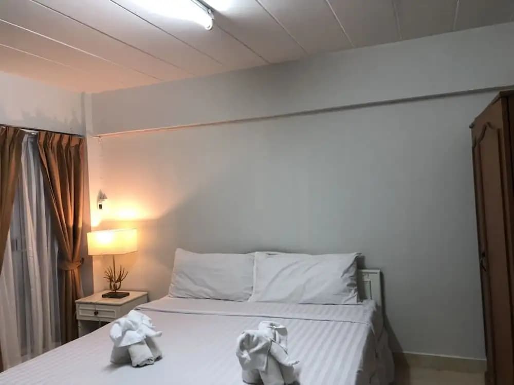 At 42 Residence - photo 5