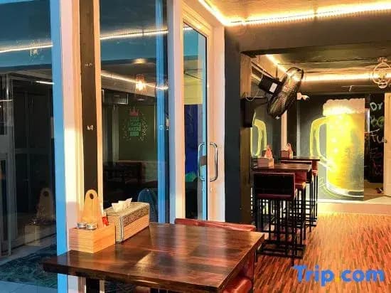 Lemon Tree Khaosan Hostel - photo 15