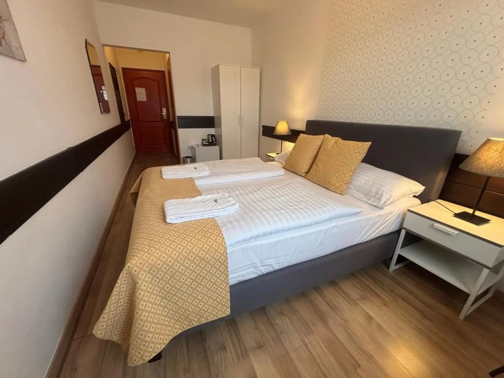 Hotel Gloria Budapest City Center - photo 20