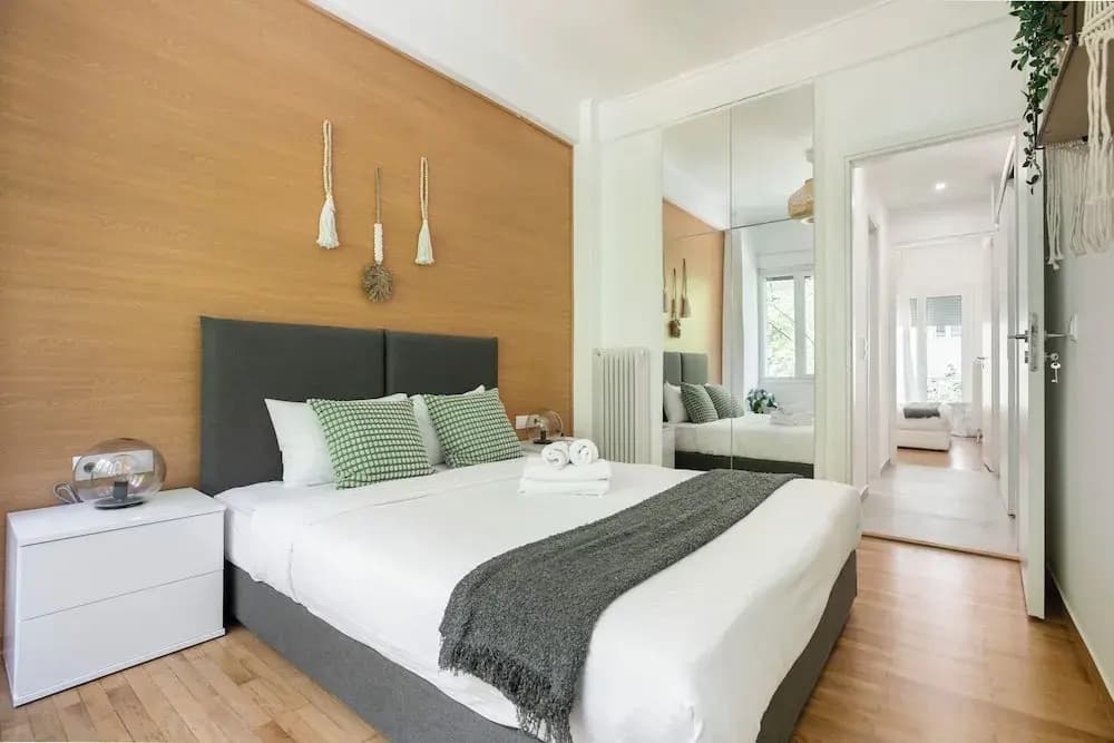 Mellow 2-Bedroom Apartment in Athens - photo 2