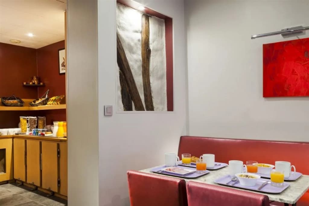 Timhotel Montmartre - photo 16