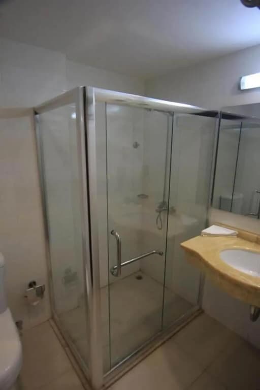 Muscat Inn Hotel - photo 9