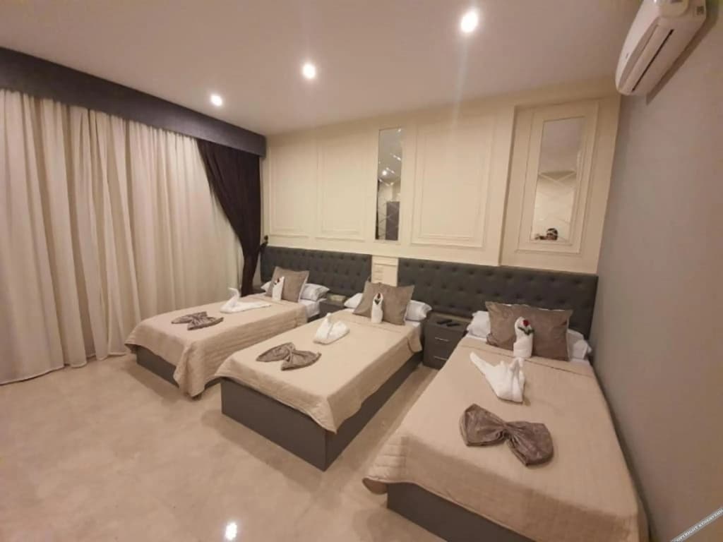 City Palace Hotel - photo 2