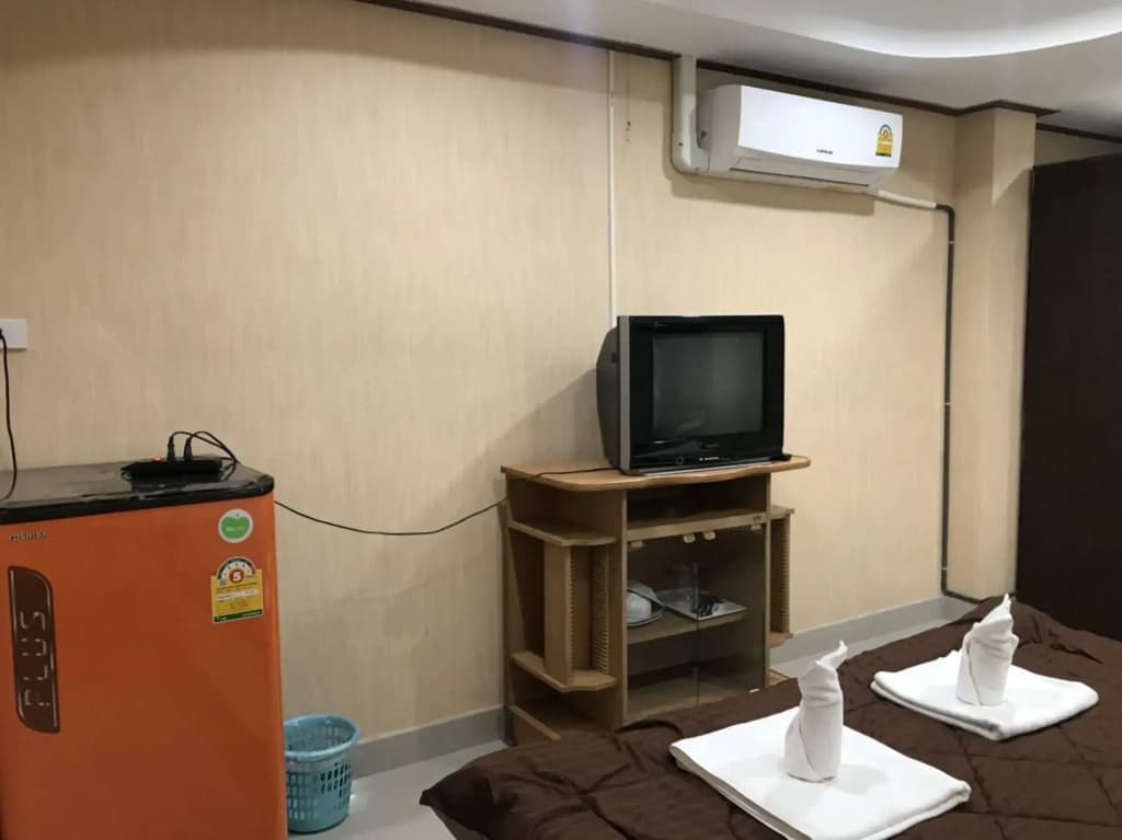 President Apartment - photo 15