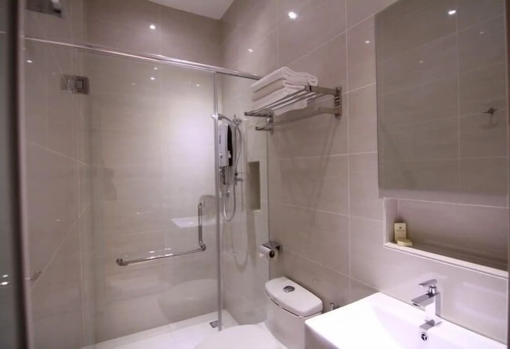 The V Hotel - photo 7