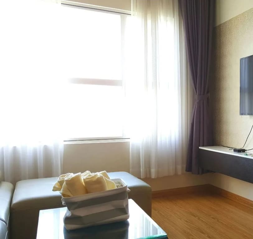Sunrise City 2BR with Infinity SW Pool - photo 20